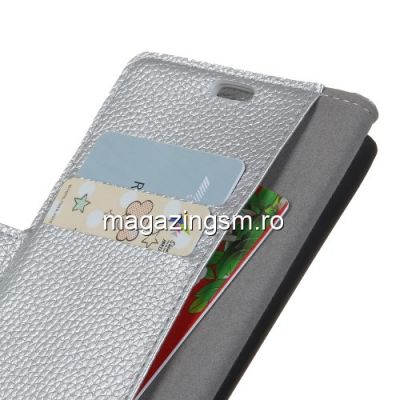 Husa Flip Cu Stand Motorola Moto E5 Plus Argintie